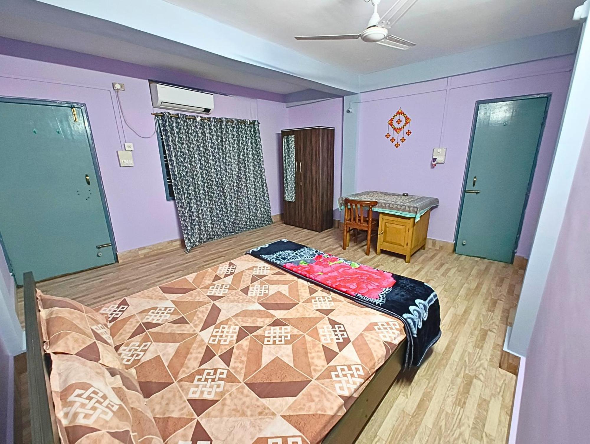 Taj Residency Holiday Homestay -Entire 1Bhk & 2Bhk Private Apartments -Call 767Ooo54Oo Jorhat Bagian luar foto