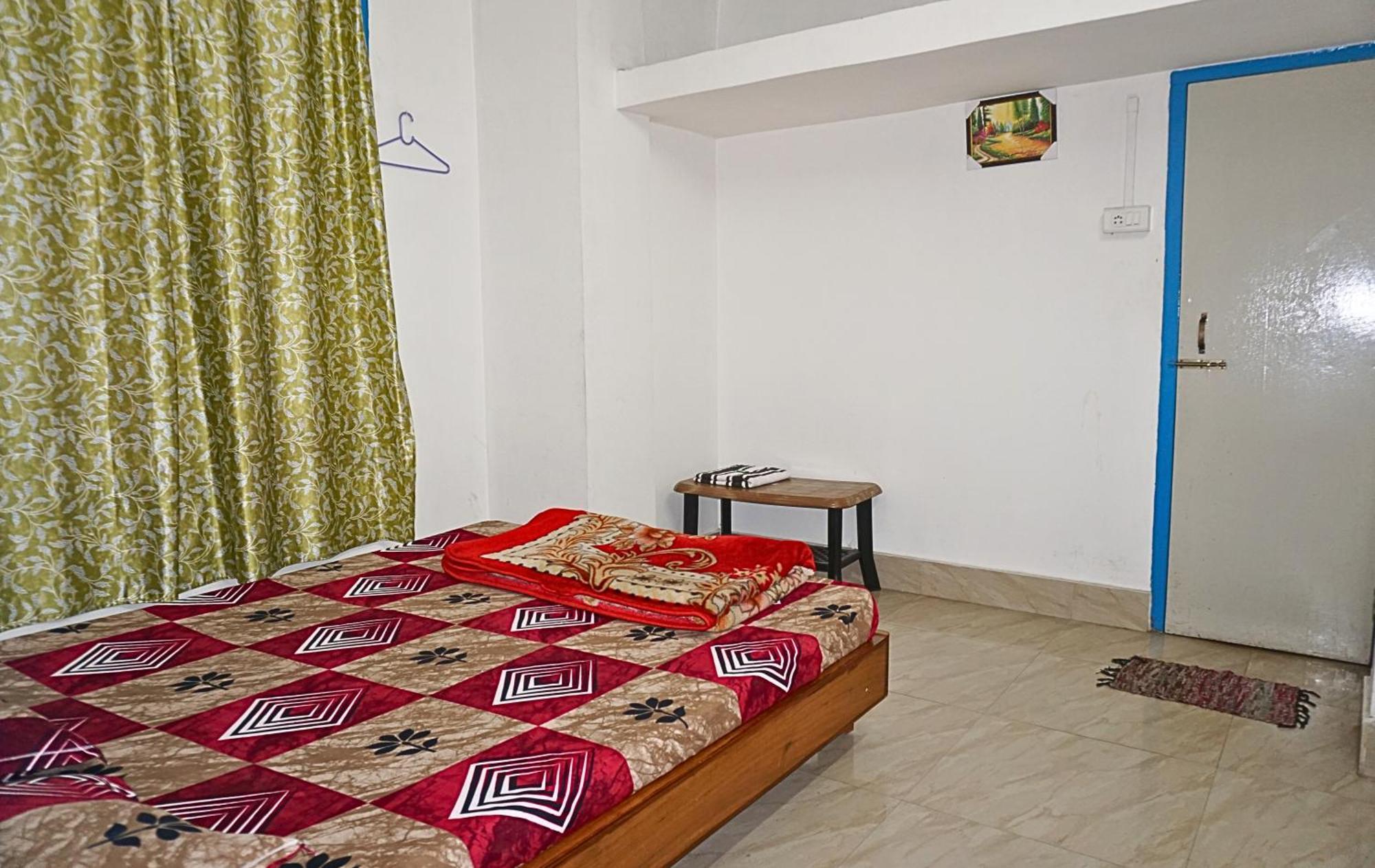 Taj Residency Holiday Homestay -Entire 1Bhk & 2Bhk Private Apartments -Call 767Ooo54Oo Jorhat Bagian luar foto